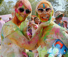 Golden Triangle Tour At Holi Festival